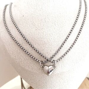 Silver Plated Heart couple necklace 2pcs Magnetic Stainless Steel unisex jewelry